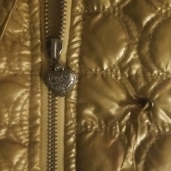 Puffer vest with faux fur colar - Picture 5 of 5